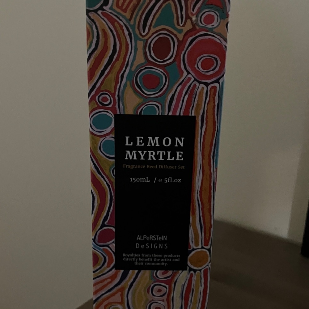 Lemon Myrtle Reed Diffuser - Colorful Abstract Pattern